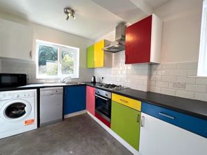 Photo 16- click for photo gallery